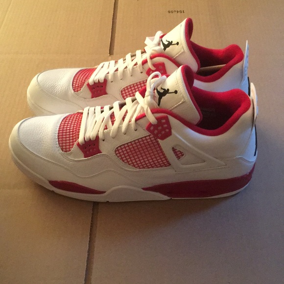 Jordan Retro 4 Shoes - Picture 2 of 4